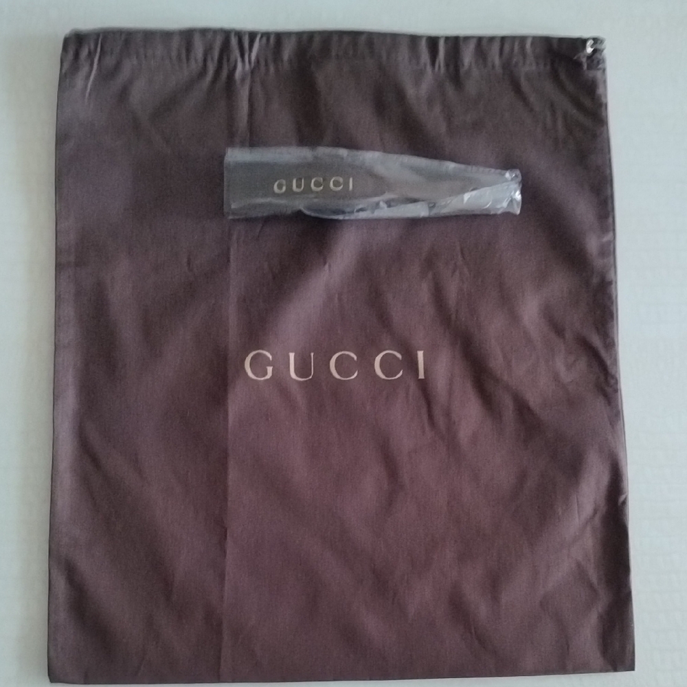 New Gucci Large  Brown Dust Bag and Shoe Horn Set